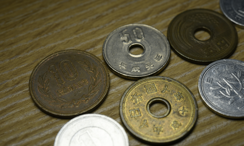 日本の硬貨 